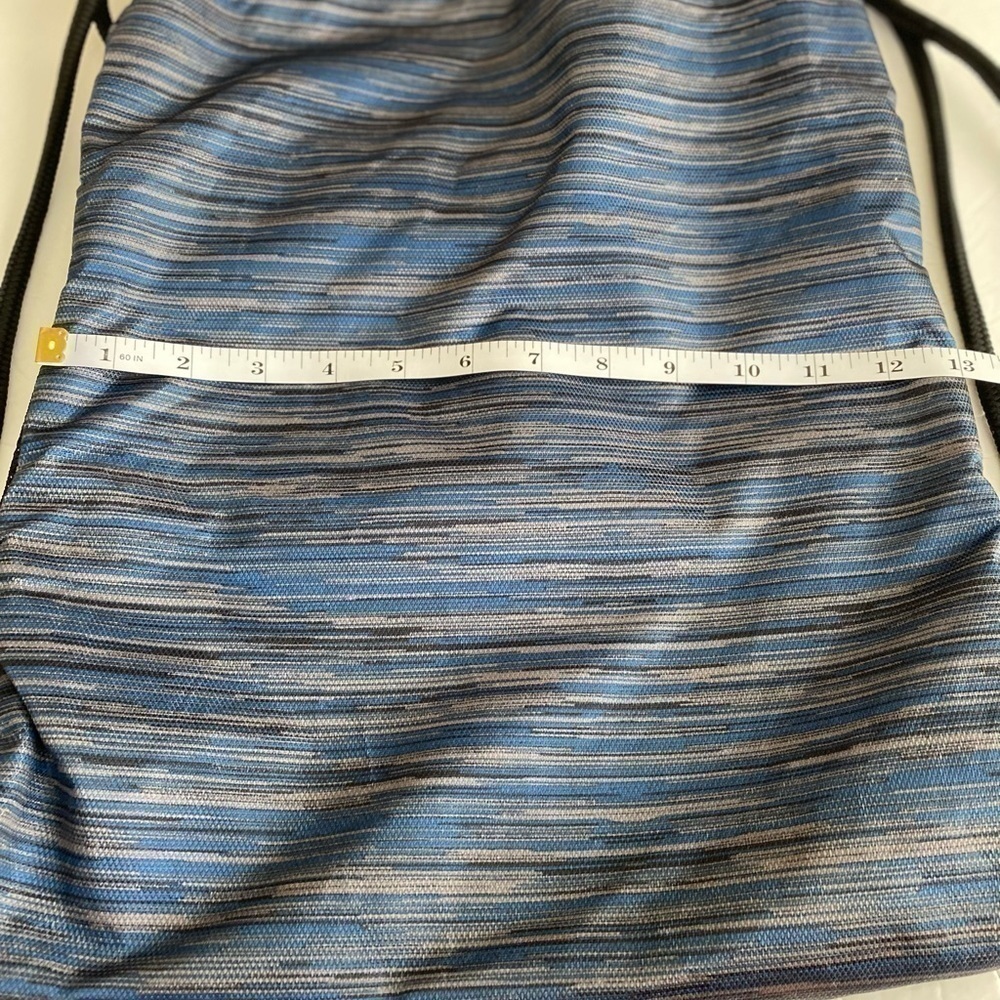 Adidas drawstring bag - Picture 6 of 14